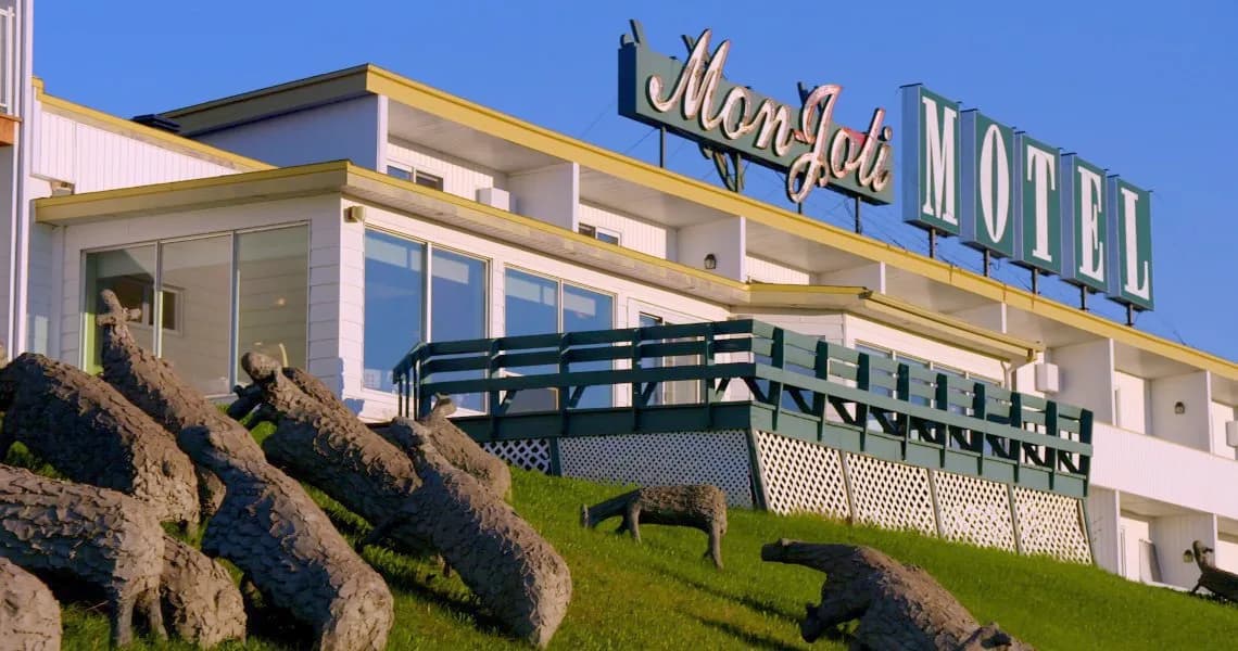 MON JOLI MOTEL